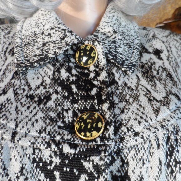 St. John Collection Black & White Python Print Santana Knit Swing Coat Size 4 - Picture 7 of 16